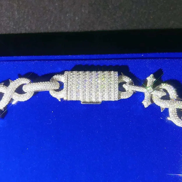 Crucifix Link Chain (Passes the Diamond Tester)