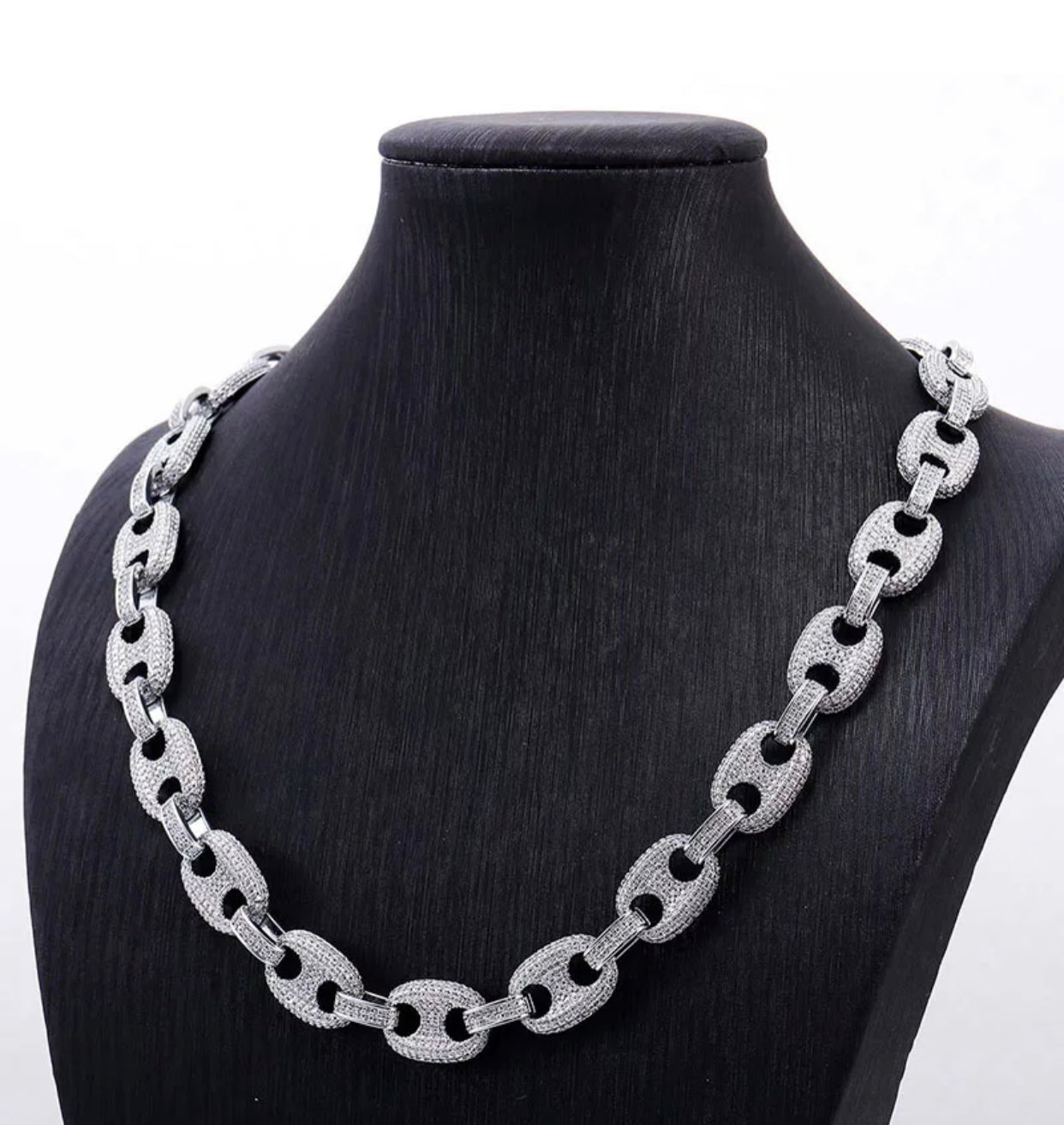 ICED GUUCI LINK NECKLACE (Passes Diamond Tester)