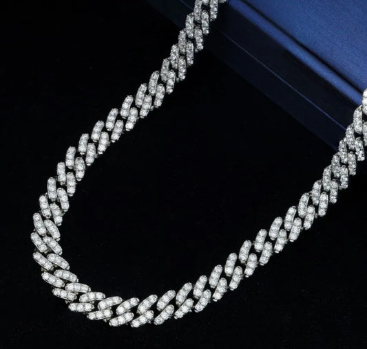 8MM CUBAN LINK NECKLACE (Passes The Diamond Tester)